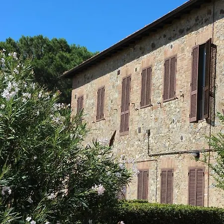 Country Casanova - La Torre Alle Tolfe